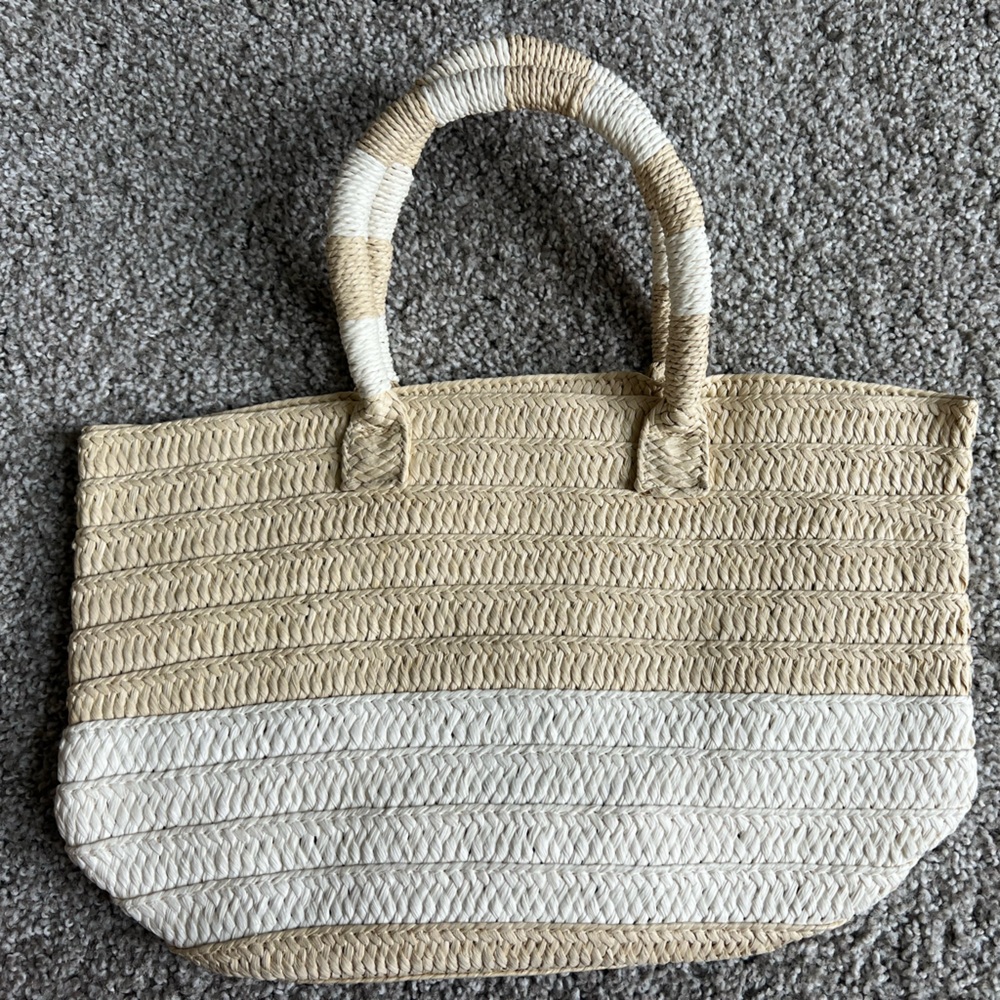 Altru Tan and White Woven Tote